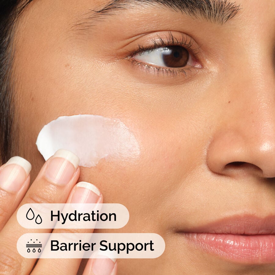 natural-moisturizing-factors-ha-y4 ord-natural-moisturizing-factors-ha-model-application-with-benefits.jpg